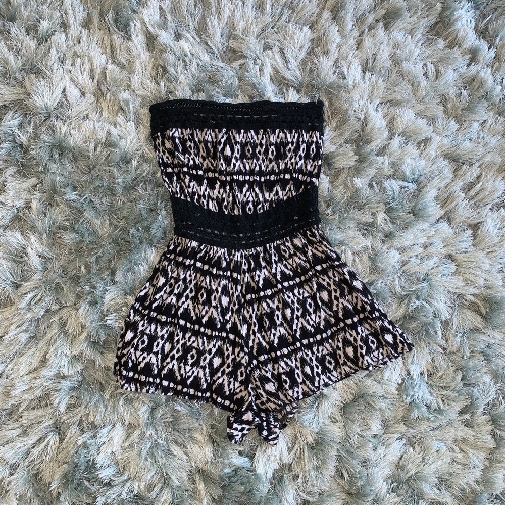 Sarah La USA romper